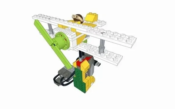Model dwupłatowca z klocków — konstrukcja edukacyjna